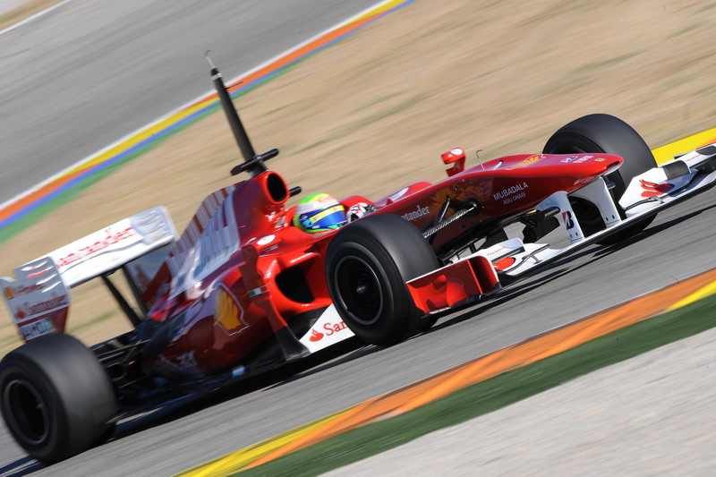Felipe Massa ve voze F10
