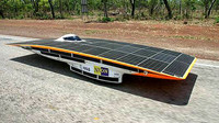 Solární automobil