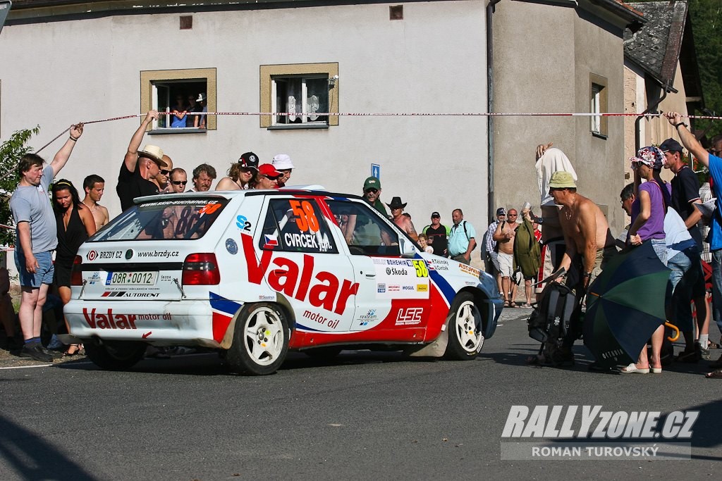 rally bohemia