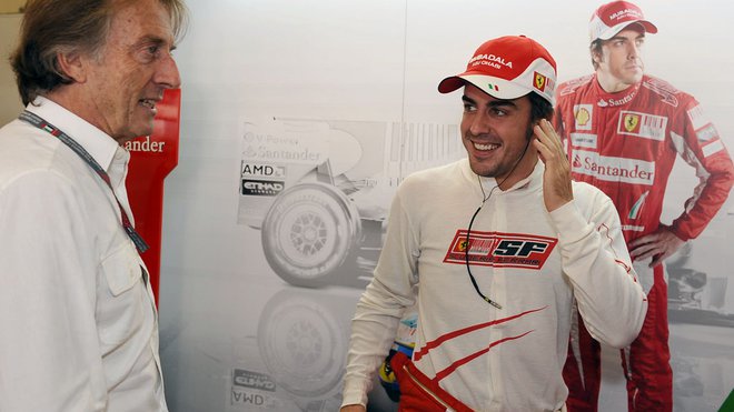 GP Abú Zabí v roce 2015 - ještě je čas na úsměvy (di Montezemolo a Alonso)
