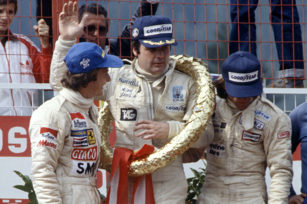 Jacques Laffite (vpravo) spojil většinu kariéry s týmem Ligier