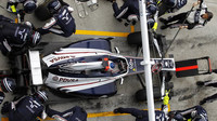 Williams FW33