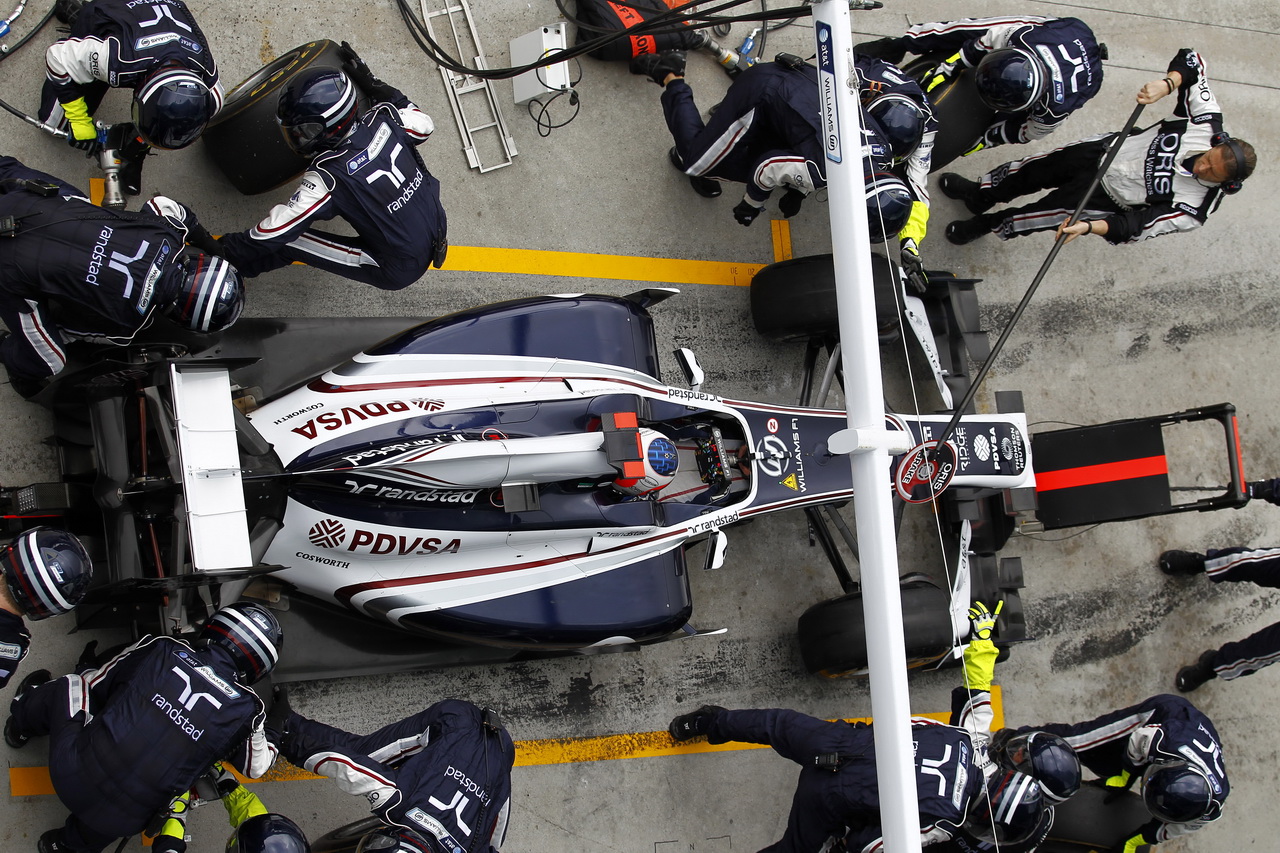 Williams FW33