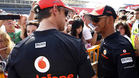 Jenson Button a Lewis Hamilton