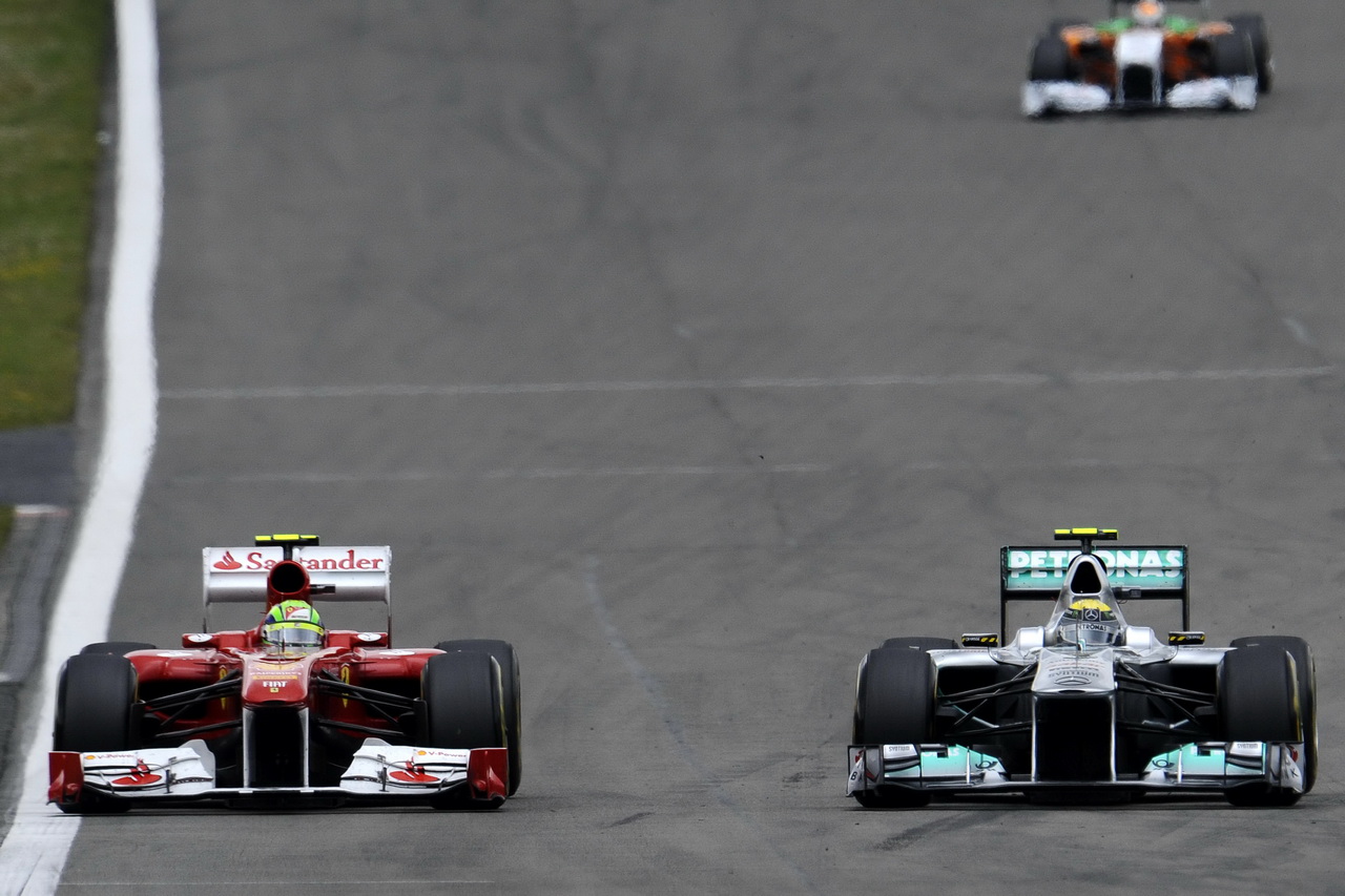 Rosbergovi se zřejmě z týmu odejít nebude chtít, ale Massa také nechtěl od Ferrari odejít