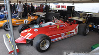 Na tomto voze se Jody Scheckter objevil v páteční demonstrativní jízdě
