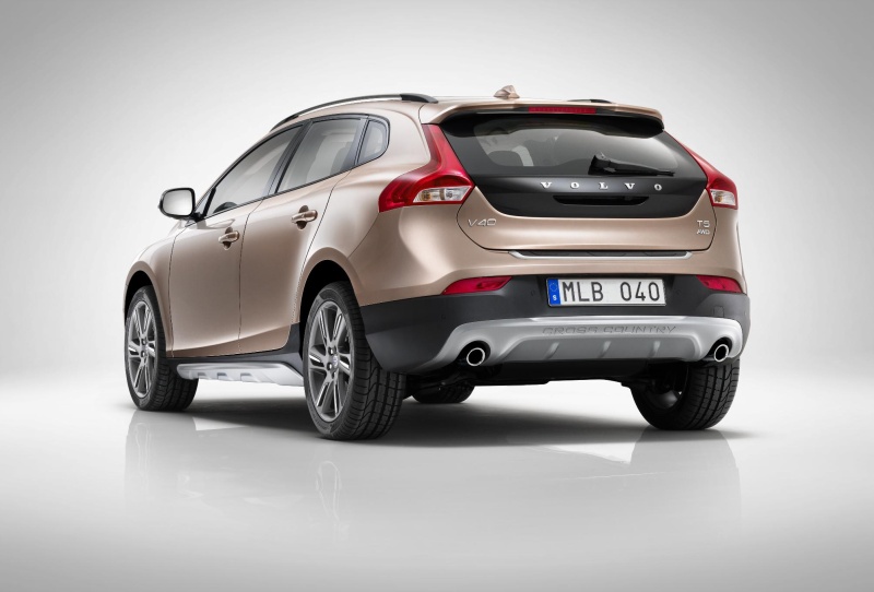 volvo v40