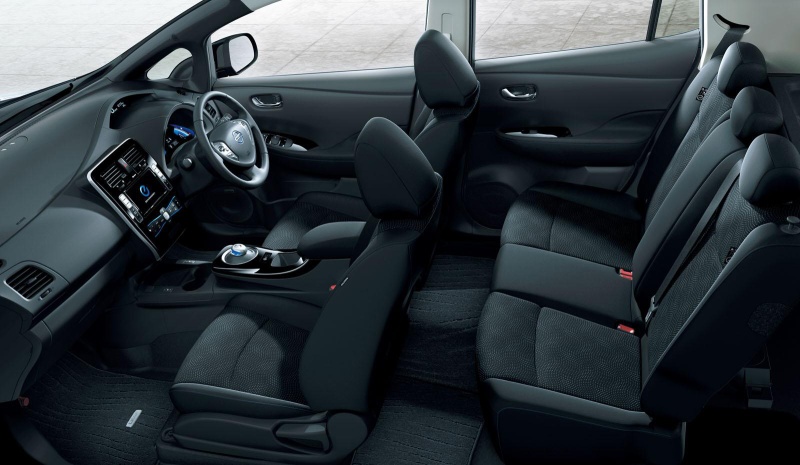 Nissan Leaf nabídl elektrický pohon v klasickém balení malého hatchbacku