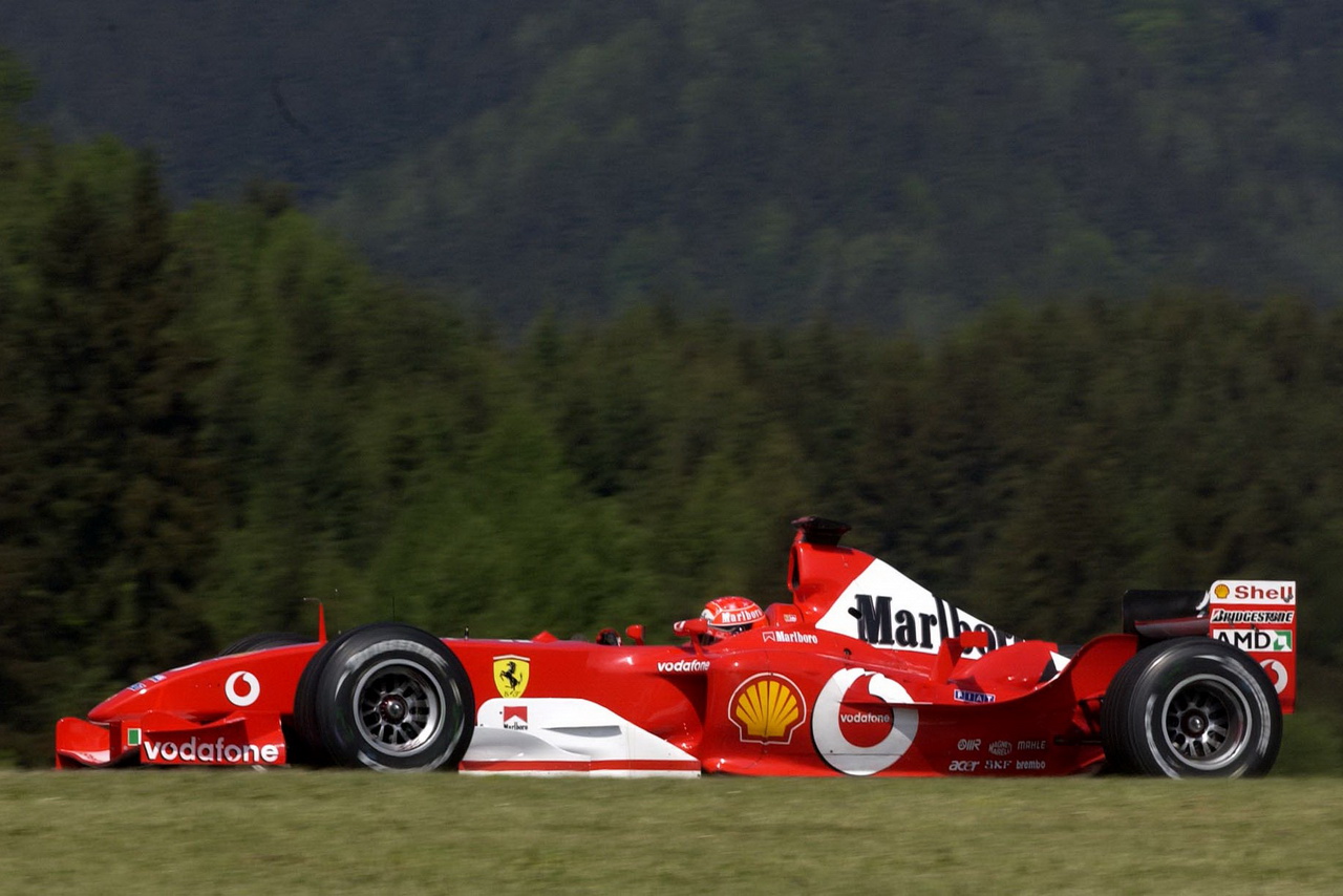 Michael Schumacher stanovil rekord Red Bull Ringu v roce 2003 s Ferrari F2003-GA poháněným V10 motorem