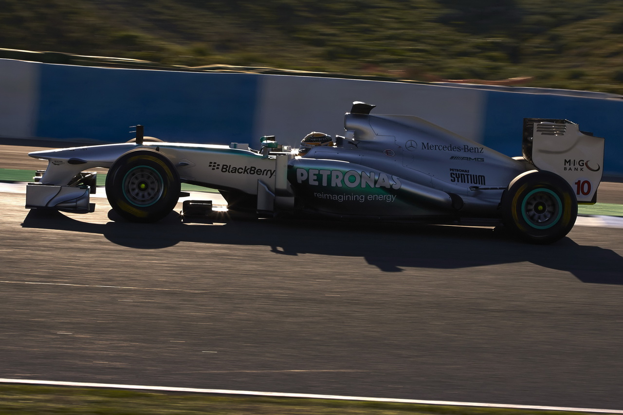 Mercedes F1 W04