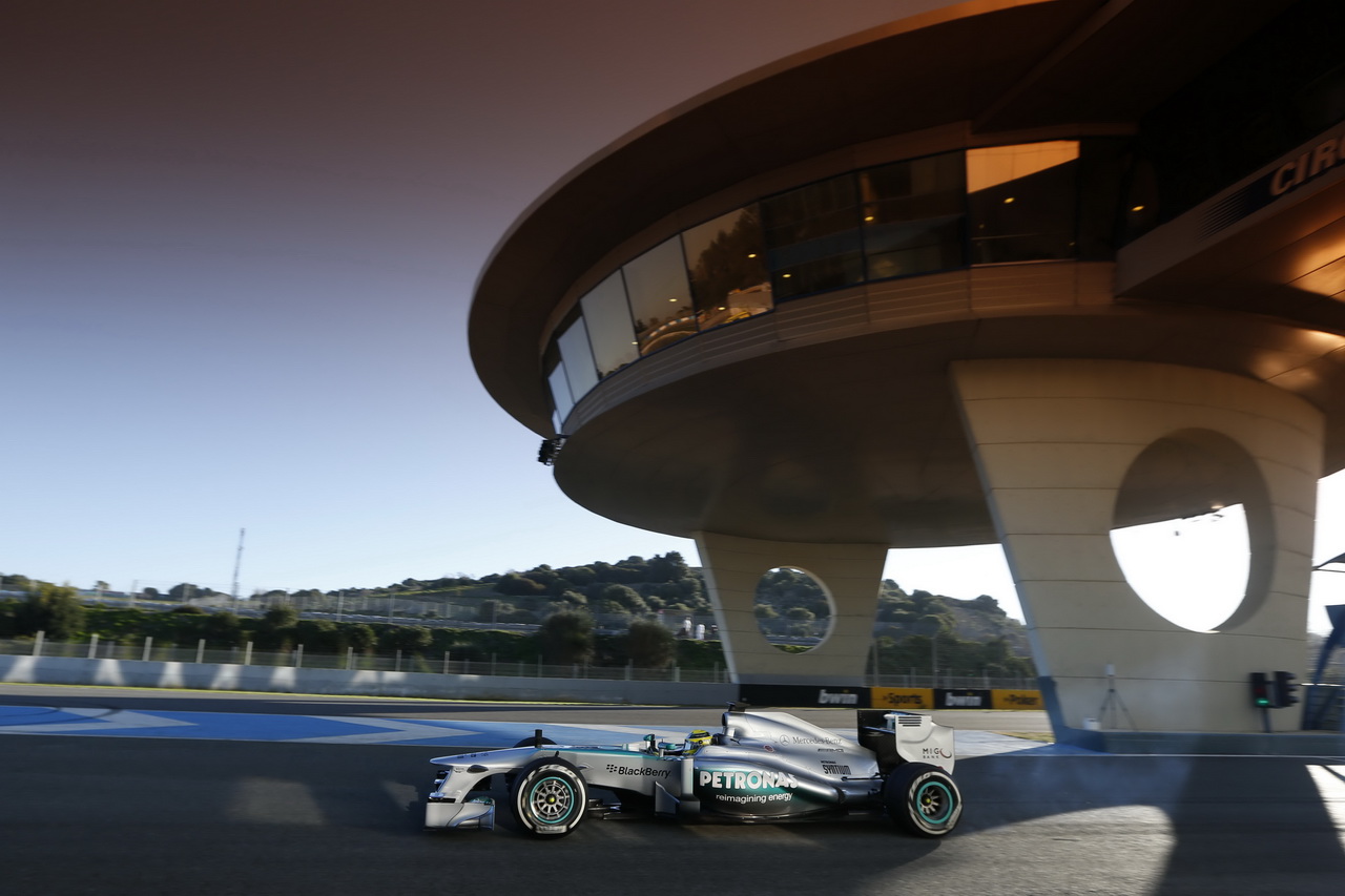 Mercedes F1 W04