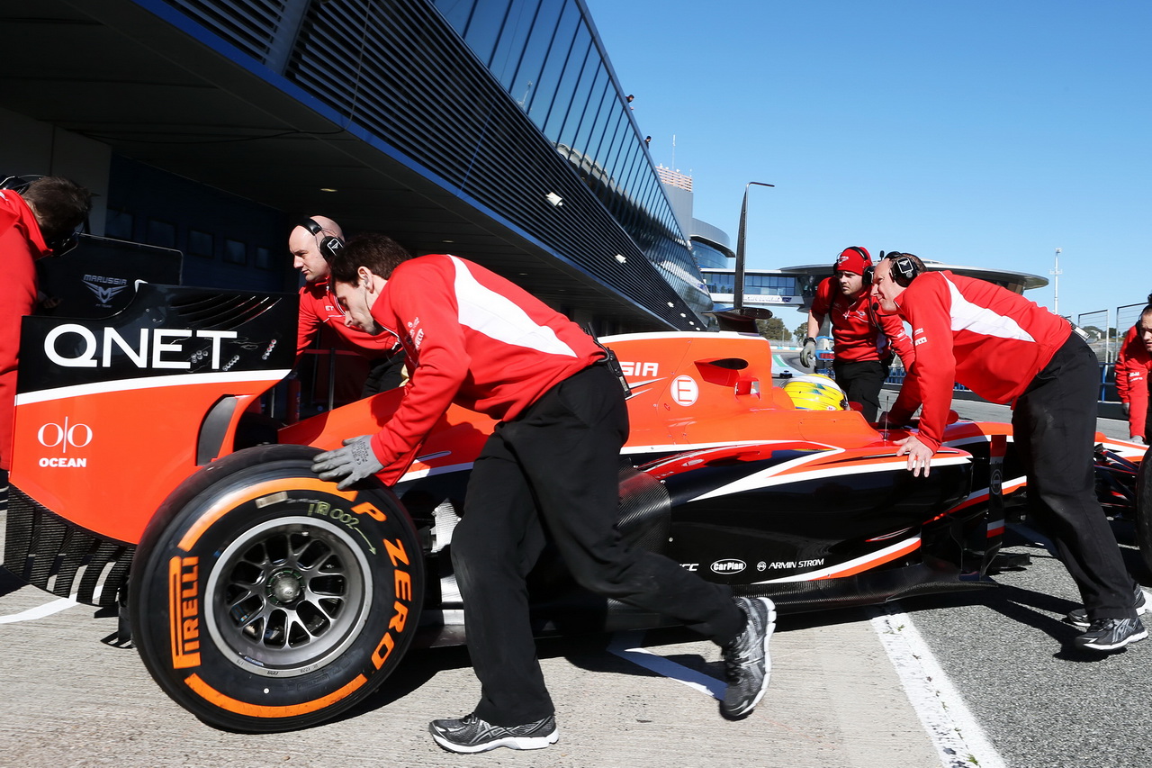 Marussia MR02