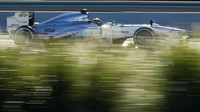 Mercedes F1 W04