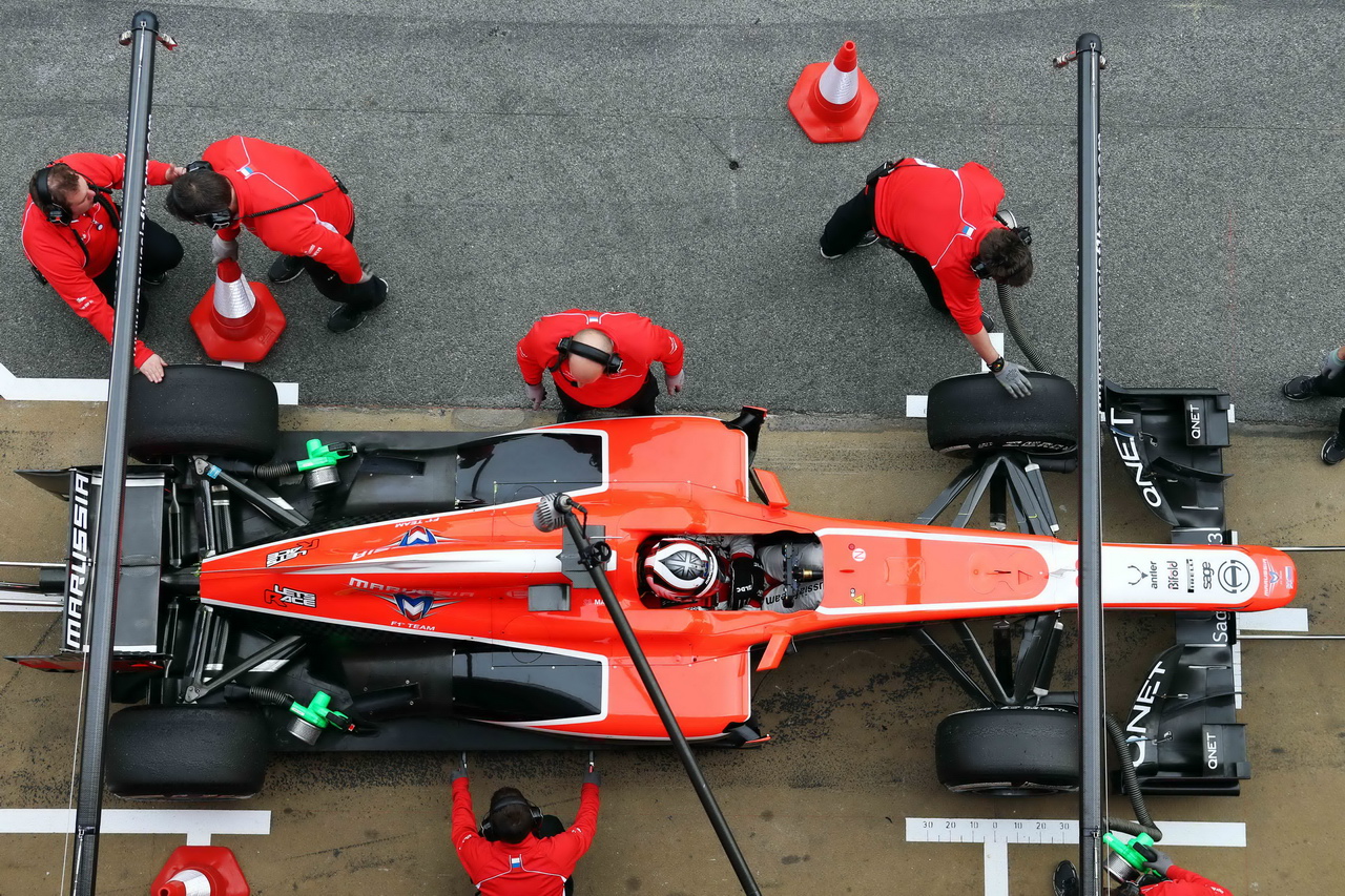 Marussia MR02