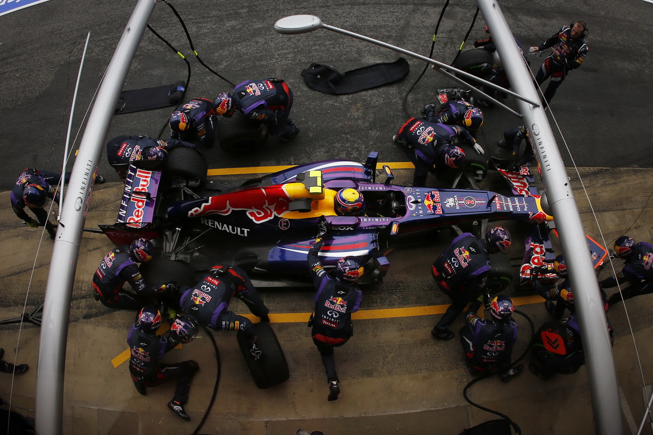 red bull rb9