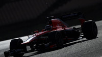 Marussia MR02