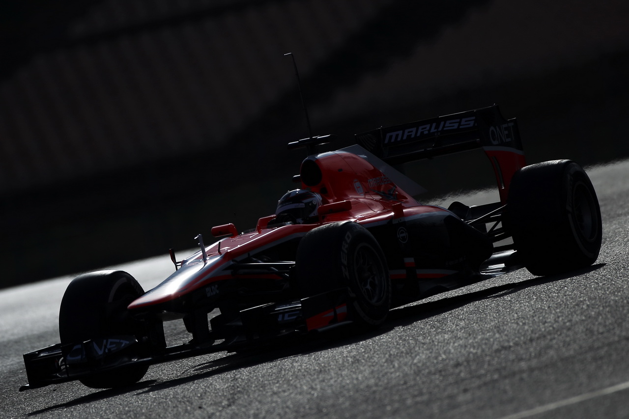 Marussia MR02