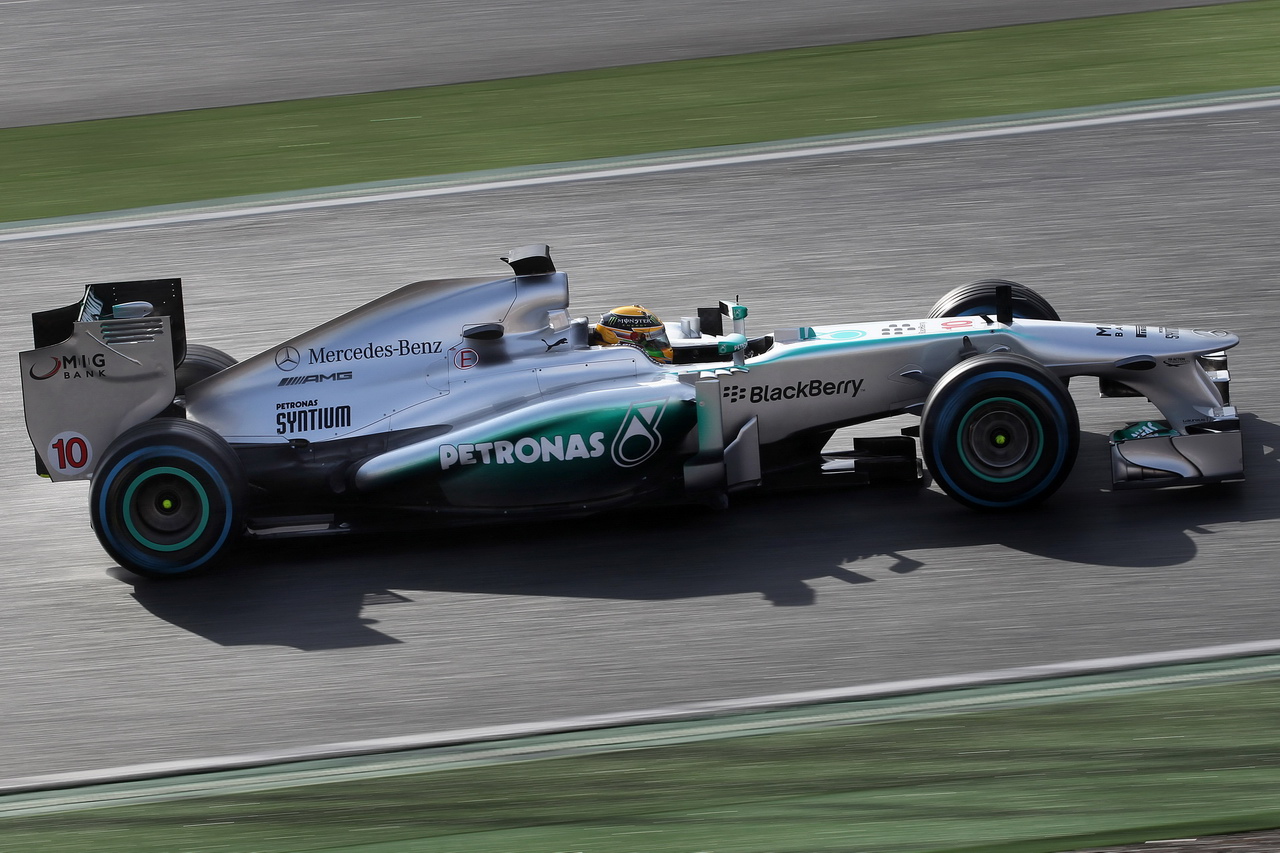 Mercedes F1 W04