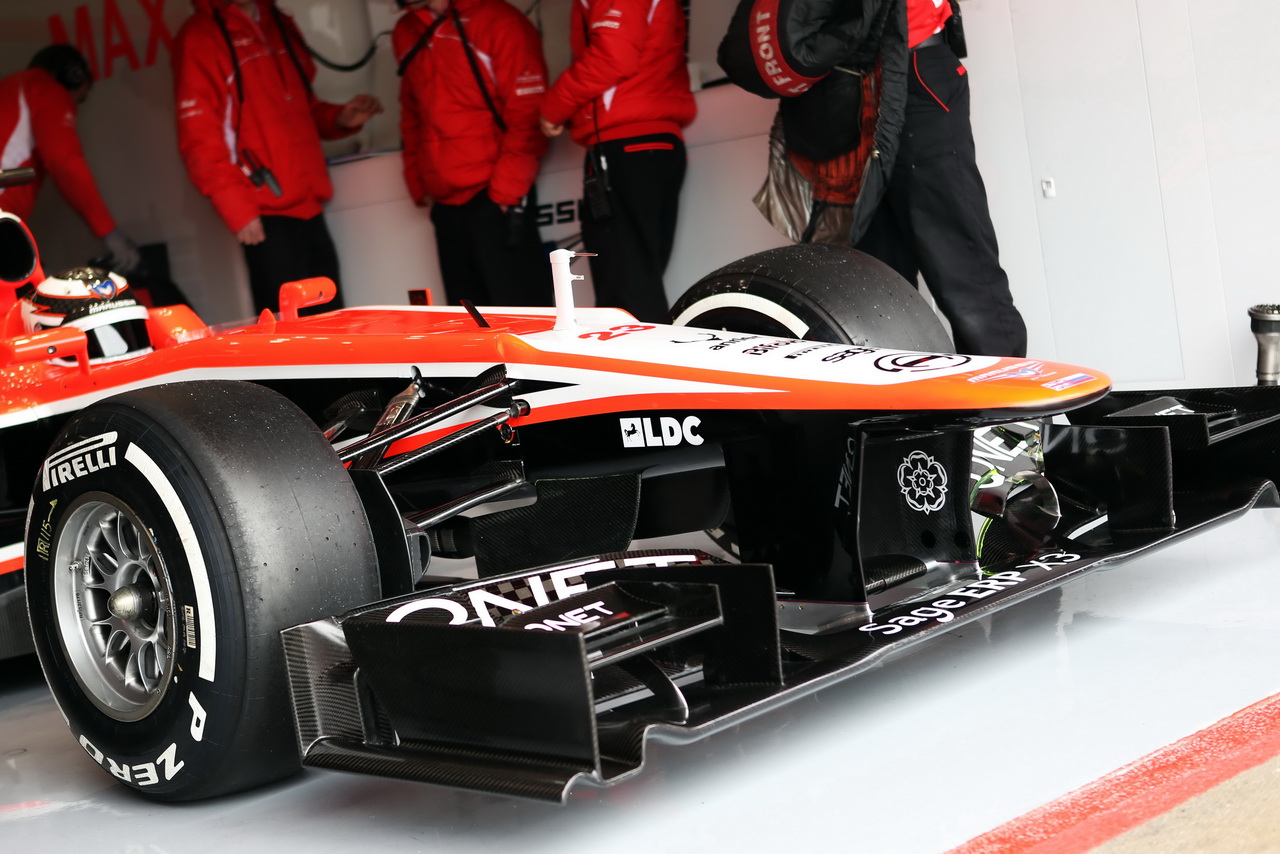 Marussia MR02