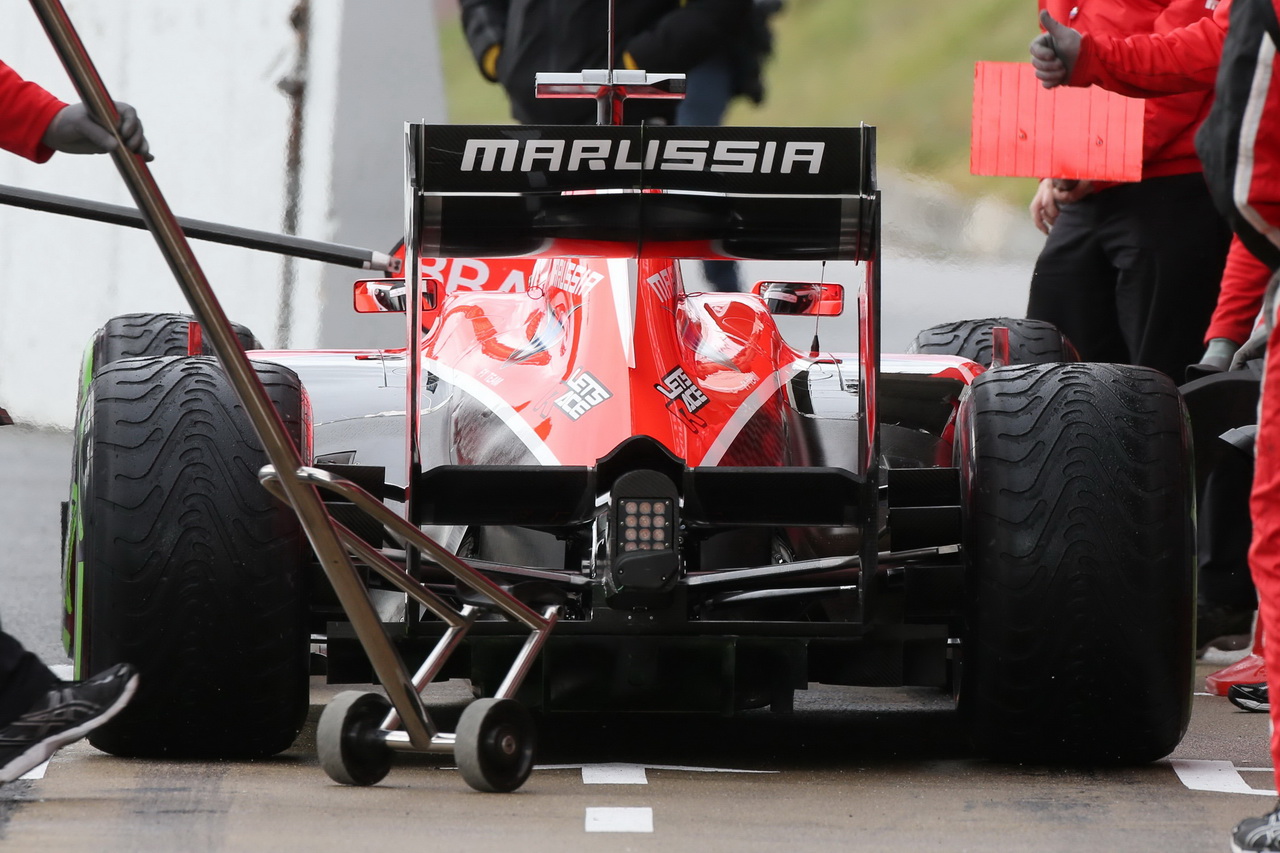 Marussia MR02