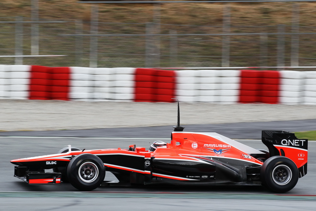 Marussia MR02