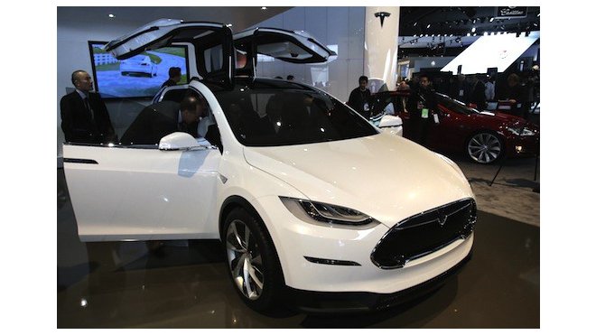 Tesla Model X - první SUV této americké automobilky