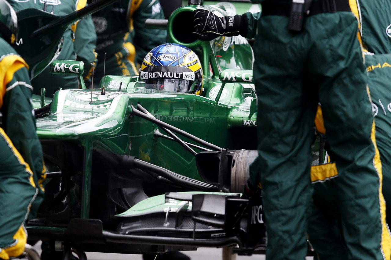 Caterham CT03