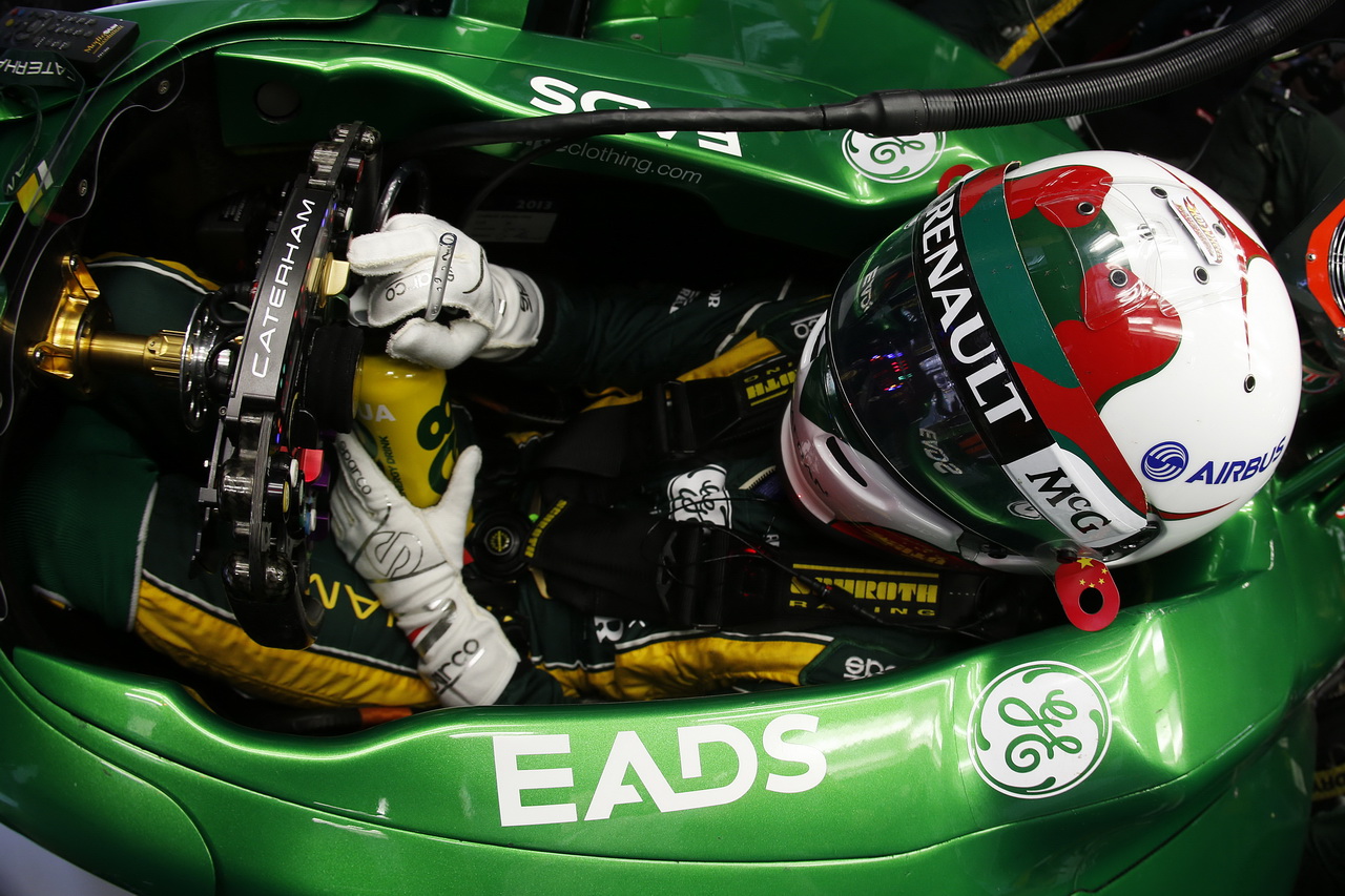 Caterham CT03