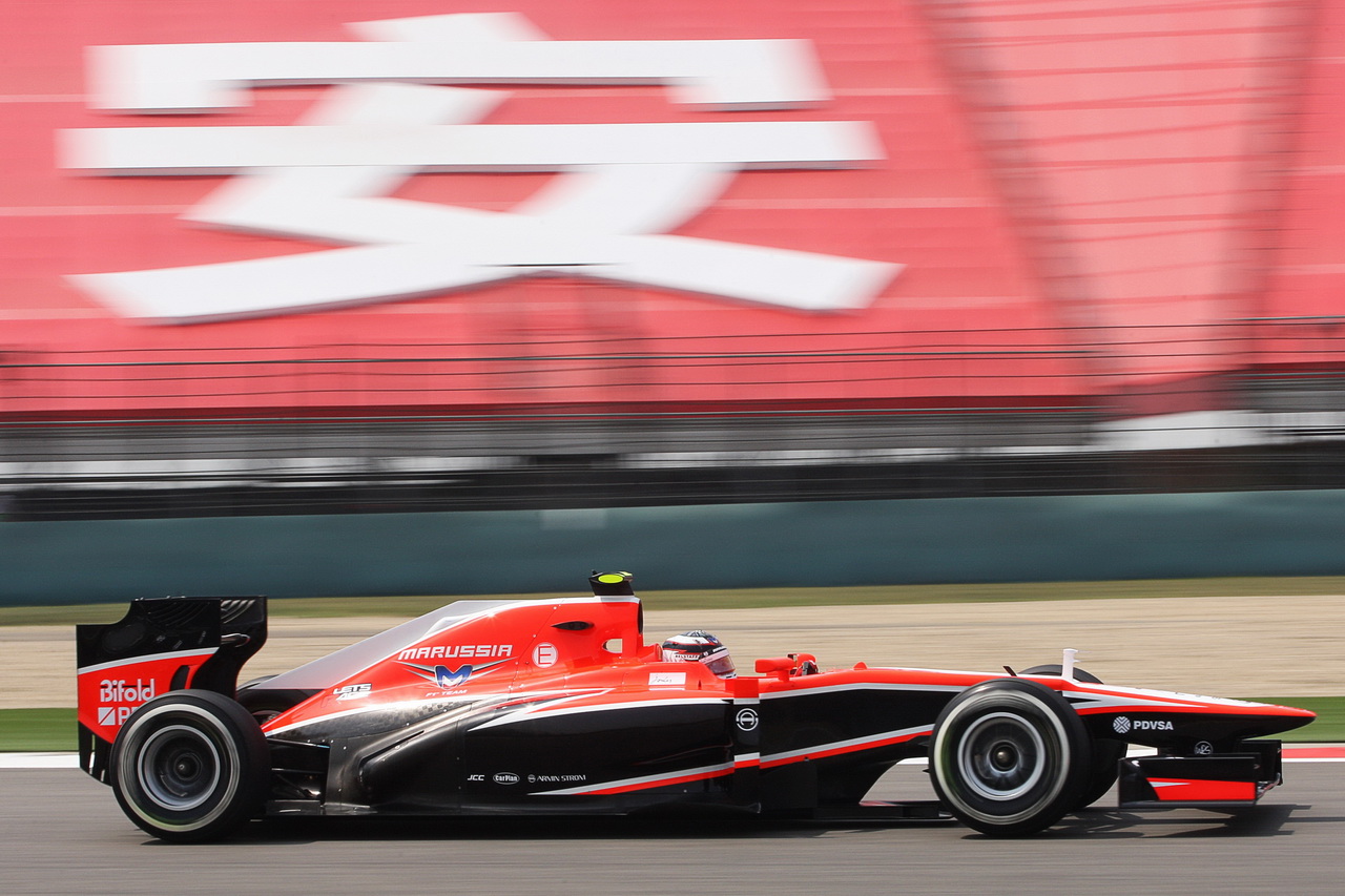 Marussia MR02