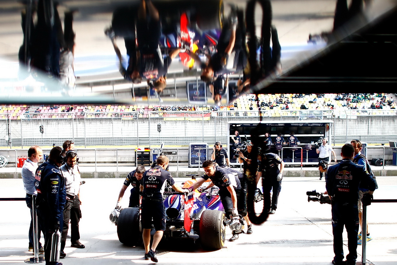 red bull rb9