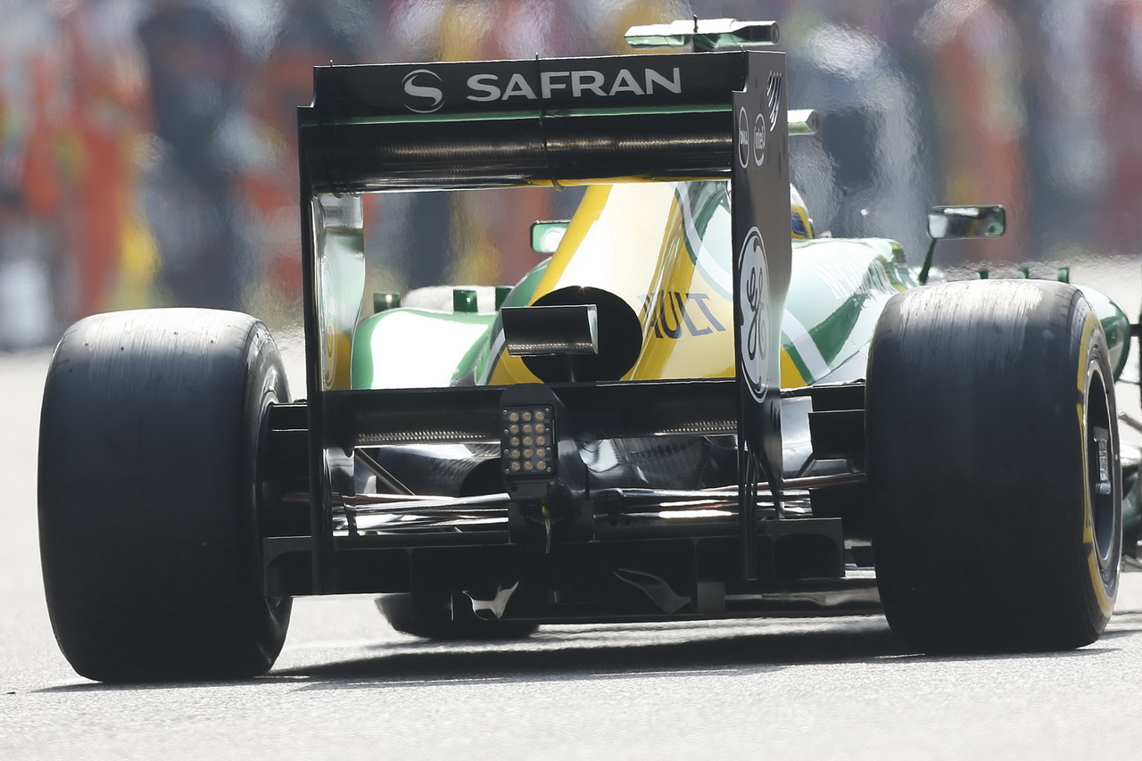 Caterham CT03