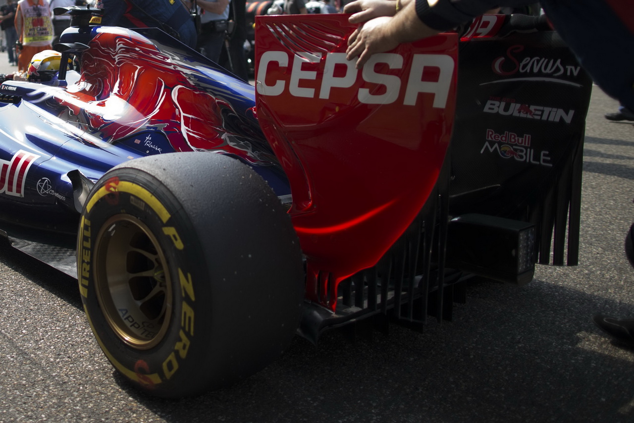 toro rosso str8