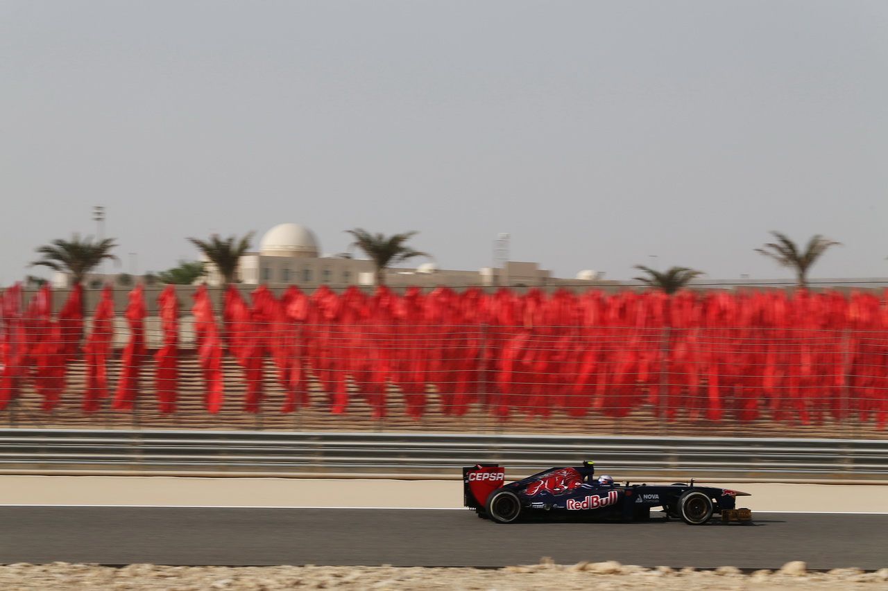 toro rosso str8