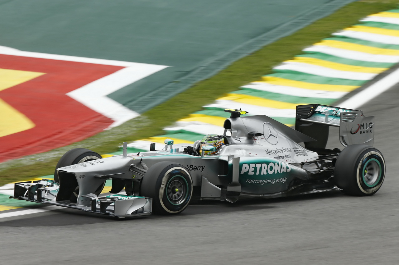 Hamilton při svém debutu za Mercedes v roce 2013 dojel v Austrálii pátý