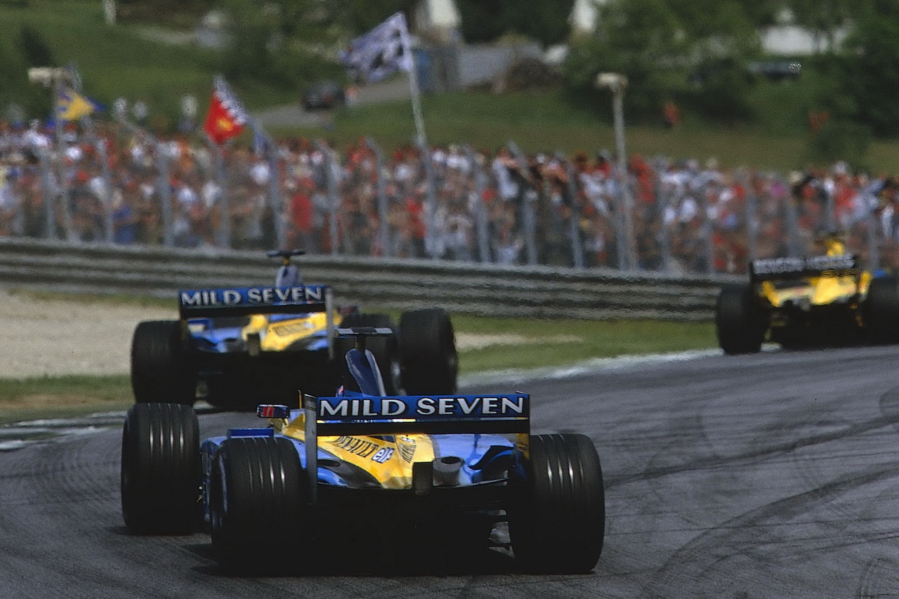 Největší úspěchy v barvách Renaultu slavil v poslední době Alonso v letech 2005 a 2006