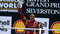 Jedna z mála Mansellových radostí v roce 1988, druhé místo na Silverstone