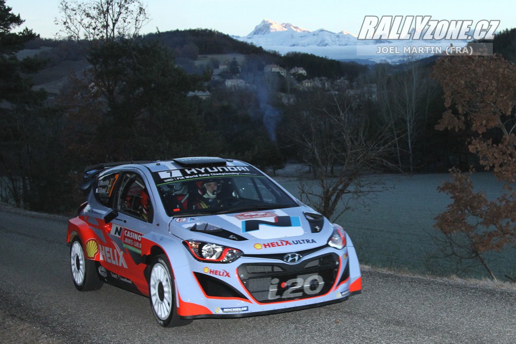 Vzpomínáte ještě? Hyundai i20 WRC s Thierrym Neuvillem při premiéře týmu na Rally Monte Carlo 2014