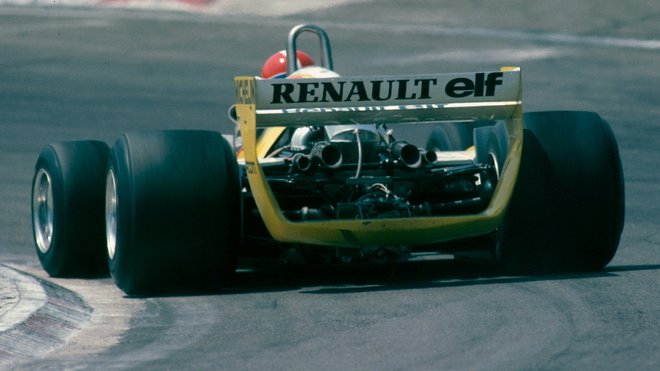 Překvapivé vítězství Jabouilleho s Renaultem na domácí půdě