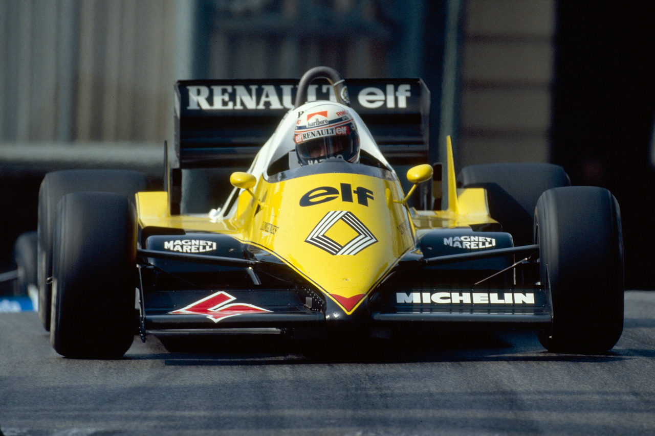 Renault RE40 byl překvapivě spolehlivý. Dech mu došel až v samotném závěru sezóny