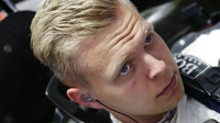 Magnussenovi se trénink na kole vymstil, od kokpitu formule 1 si odpočine