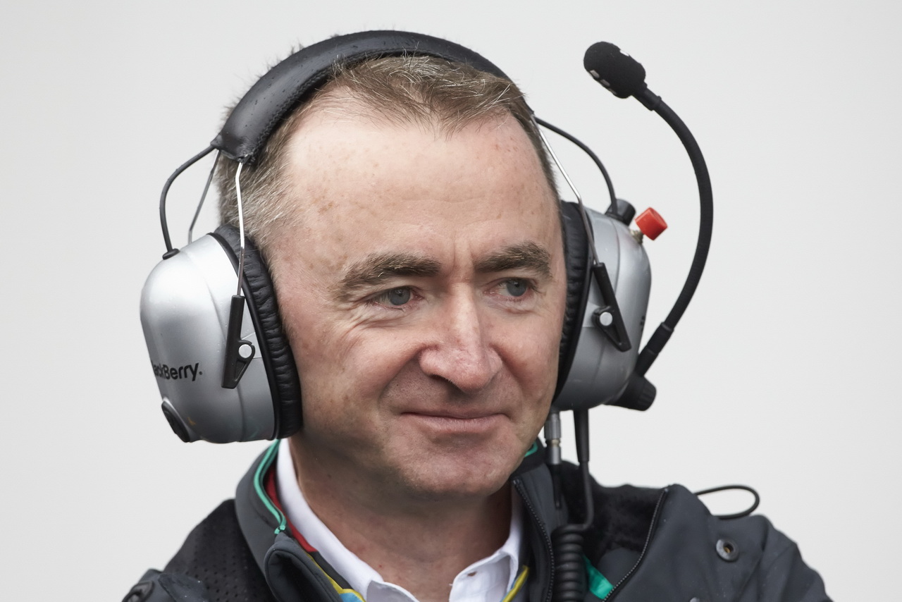 Bývalý technický ředitel Mercedesu Paddy Lowe se má vrátit k Williamsu