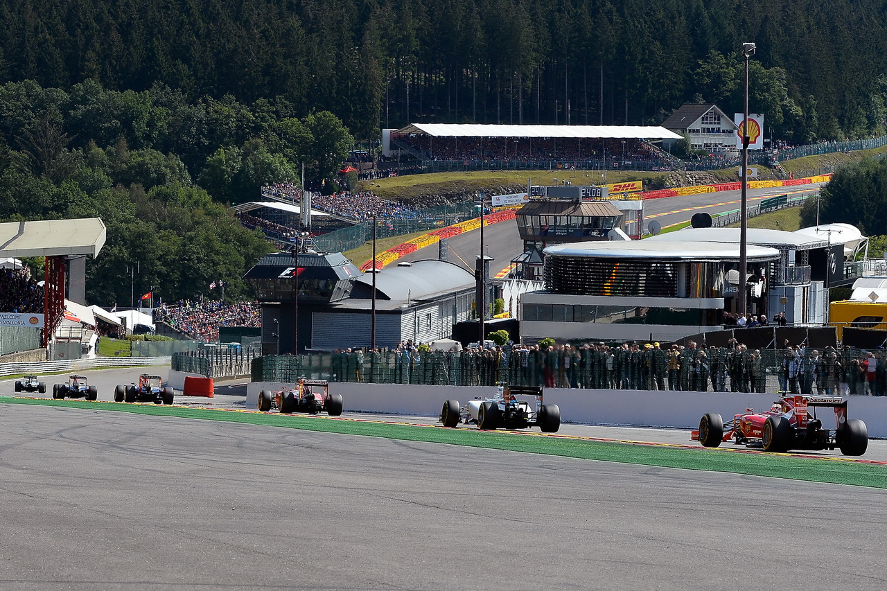 Pověstná Eau Rouge je výzvou pro každého pilota