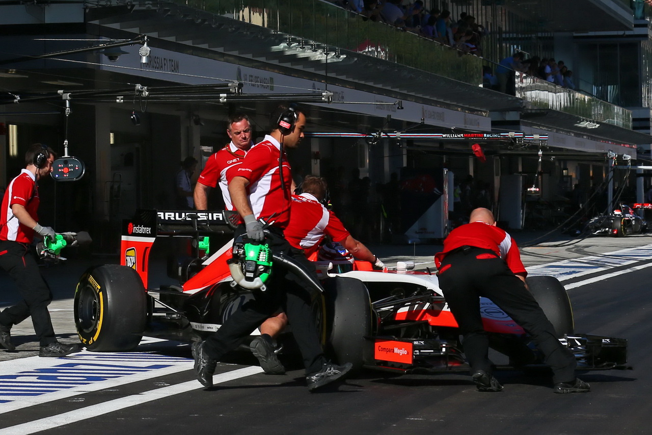 Na sklonku roku 2014 se Manor Marussia poprvé ocitl na hraně existence