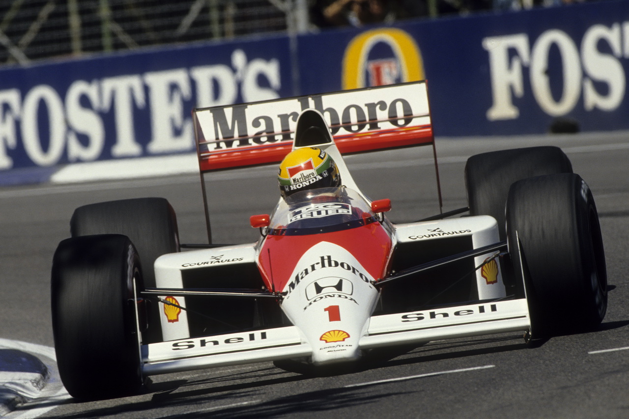 Dočká se McLaren doby, kdy Senna dominoval F1?