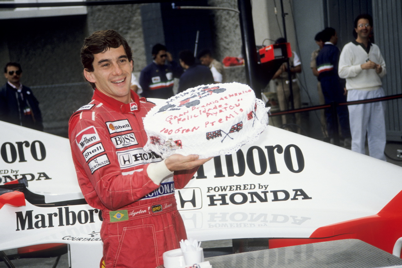 Málokdo dokáže dávat sportu tolik, jako třeba Senna