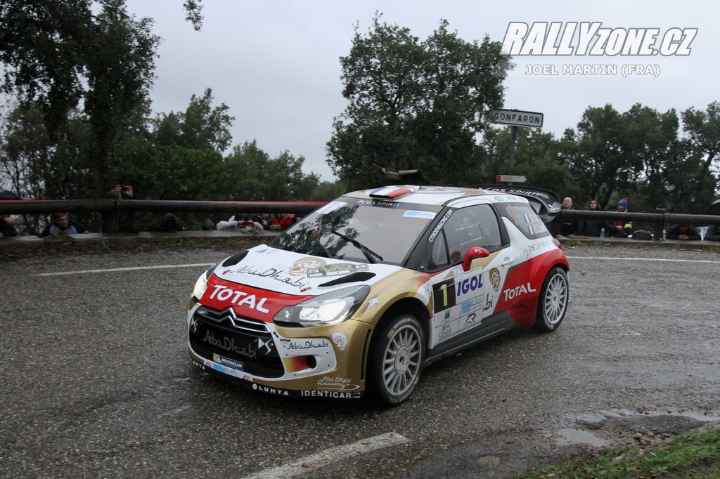Do WRC Loeb usedá v posledních letech spíše se svou manželkou, Severine, na regionálních soutěžích