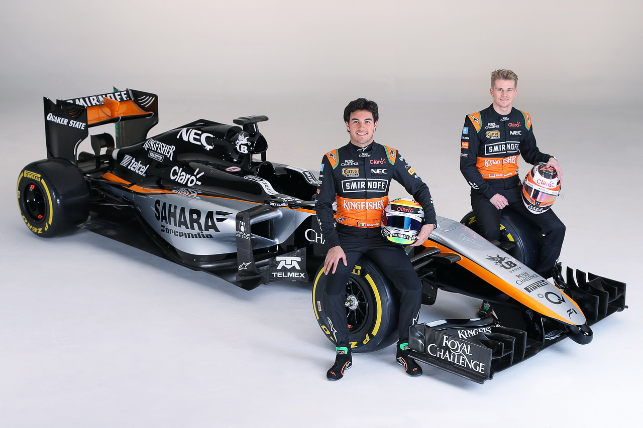 Force India loni prezentovala "nový" vůz jako jeden z prvních týmů, ve skutečnosti šlo jen o starý VJM07 s novým nosem a v nových barvách