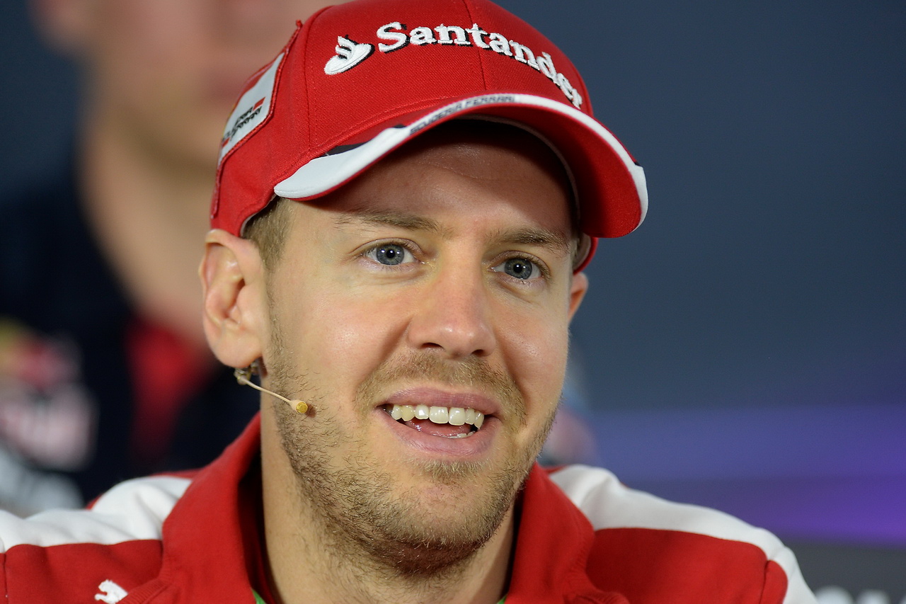 Zdá se, že vztahy s Vettelem už se uklidňují
