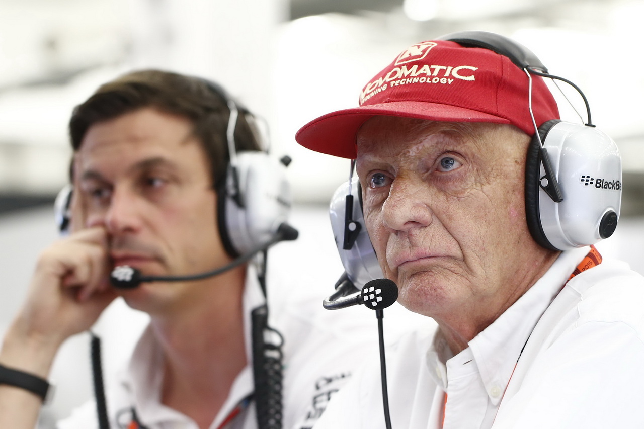 Toto Wolff a Niki Lauda - bojují tito dva o moc v Mercedesu?