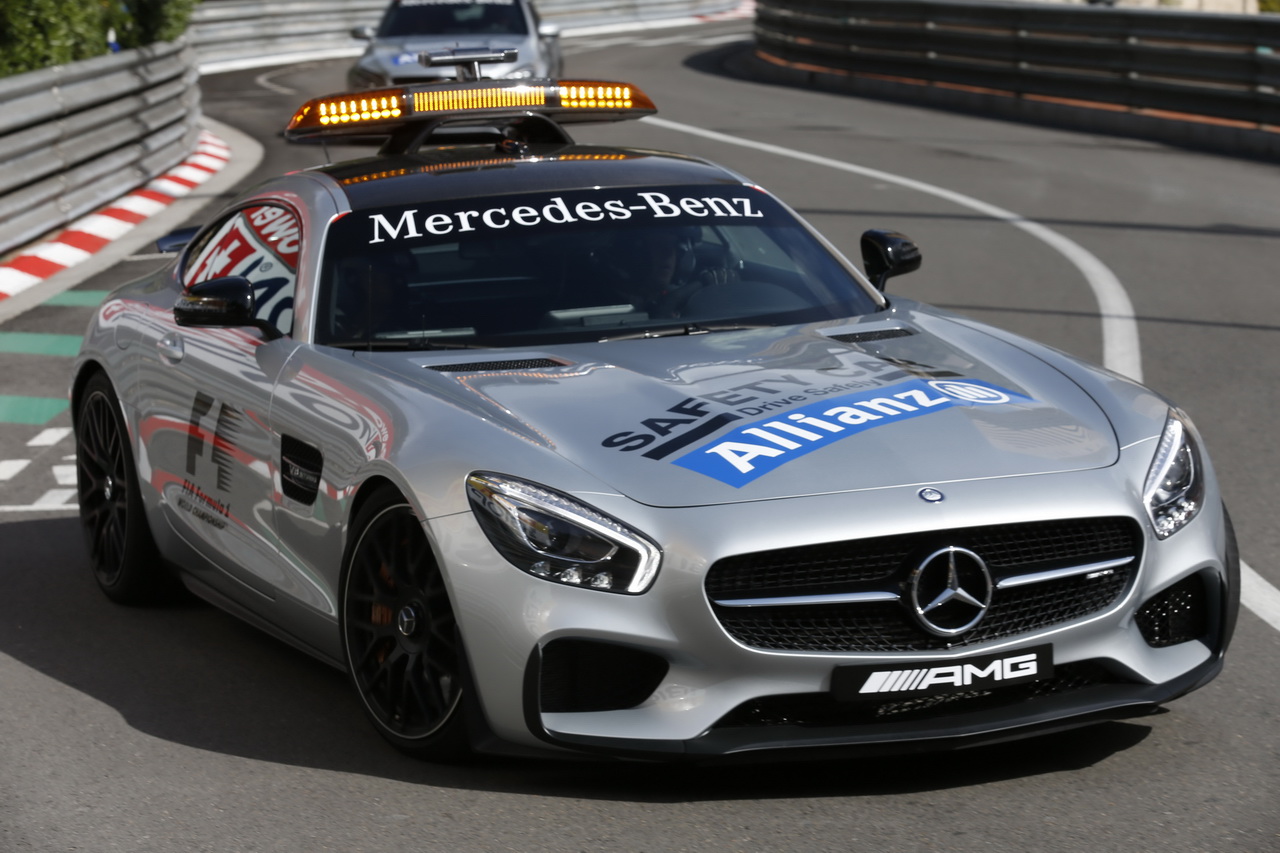 V Monaku ředitelství závodu vyslalo po VSC na trať fyzický safety car, Mercedes zazmatkoval a Lewis Hamilton přišel o vítězství